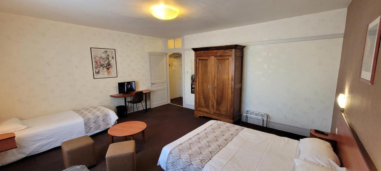 Nouvel Hotel Lons-le-Saunier Esterno foto