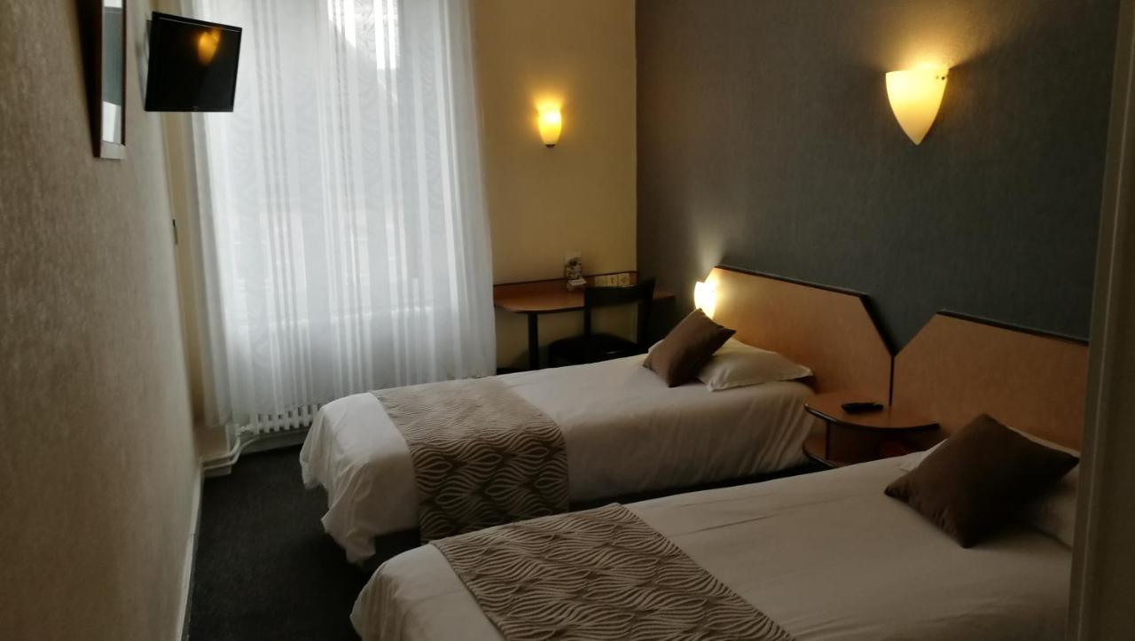 Nouvel Hotel Lons-le-Saunier Esterno foto
