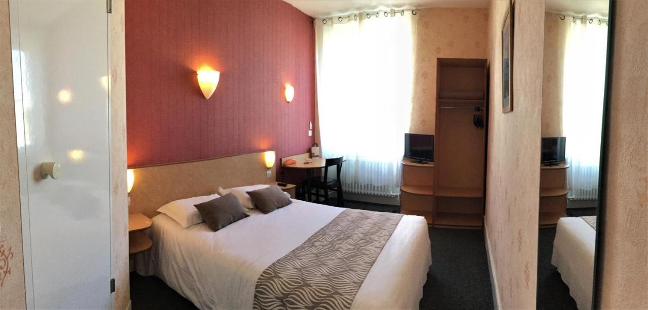 Nouvel Hotel Lons-le-Saunier Esterno foto