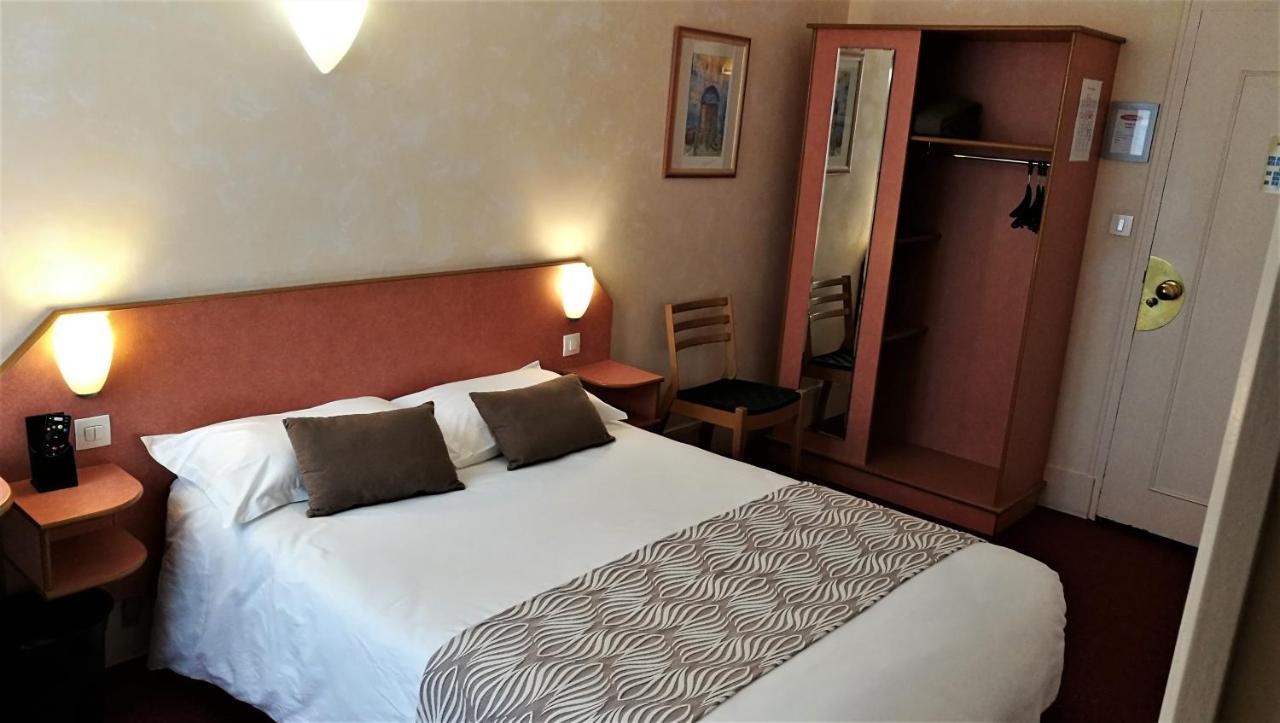 Nouvel Hotel Lons-le-Saunier Esterno foto
